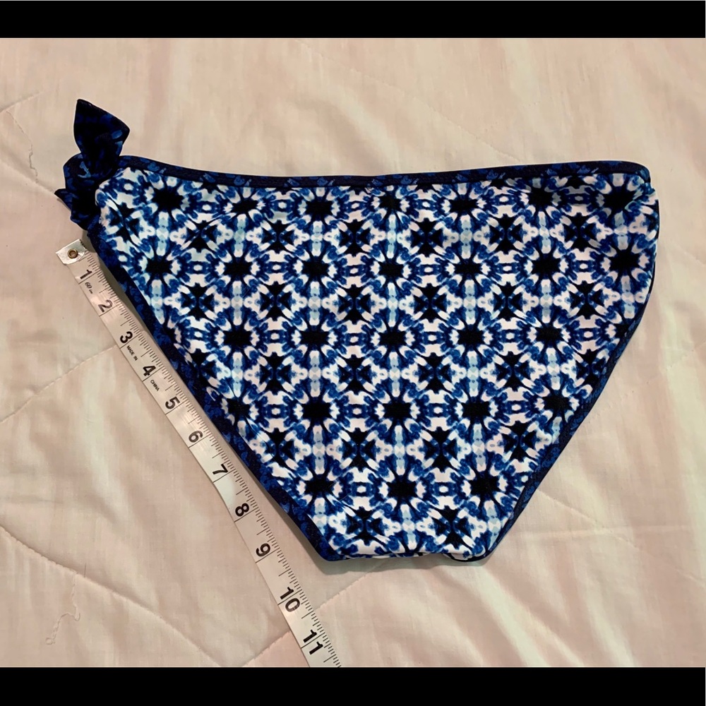 Tommy Bahama reversible bikini S/M - NWT Host Pk🎉 - Picture 5 of 9